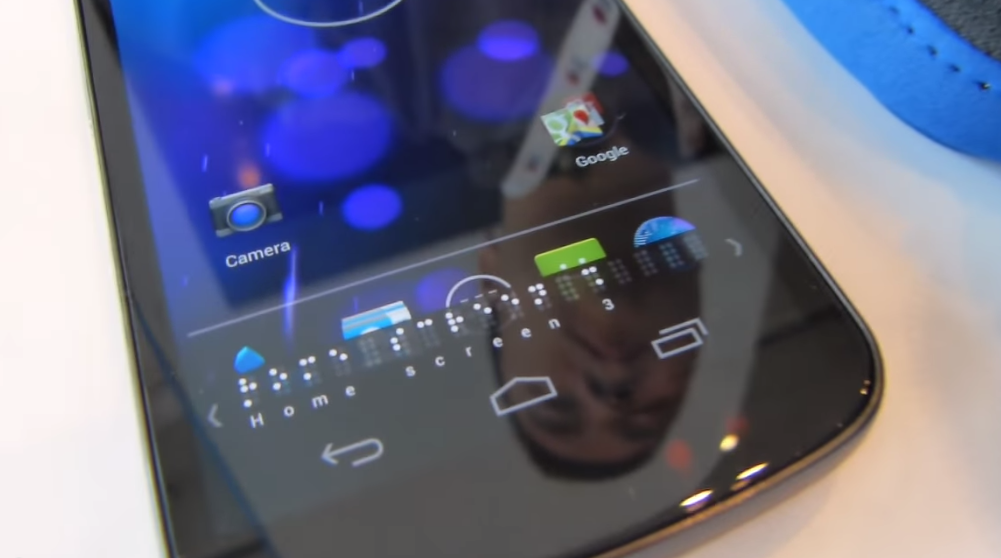 Picture of BrailleBack on a Android phone